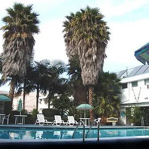 ** Motel Tradewinds Airport United States